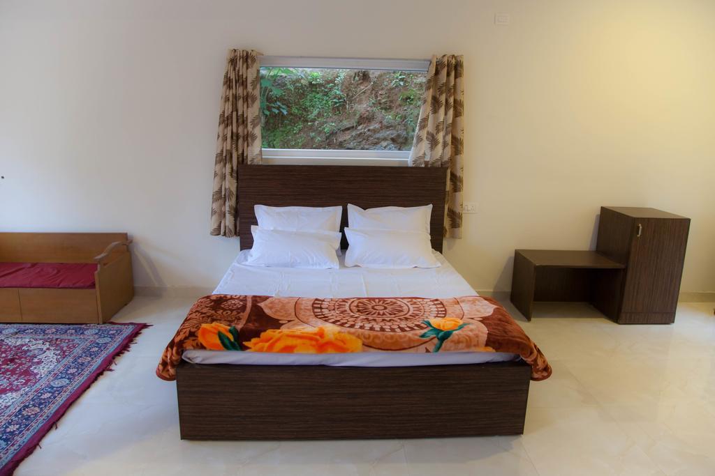 Petra Family Guest House Vālpārai Zimmer foto